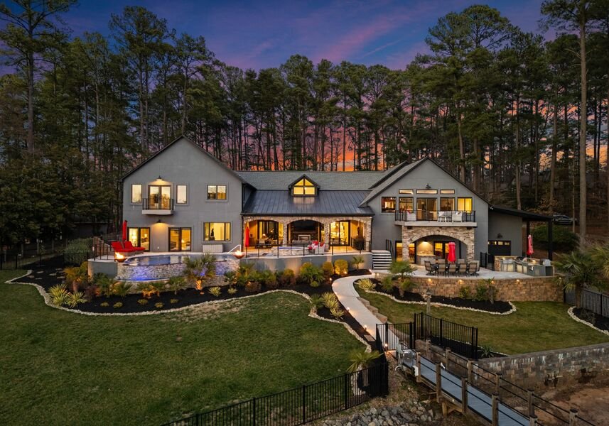 Lucent Sunset Retreat w/Heated Pool & Game Room