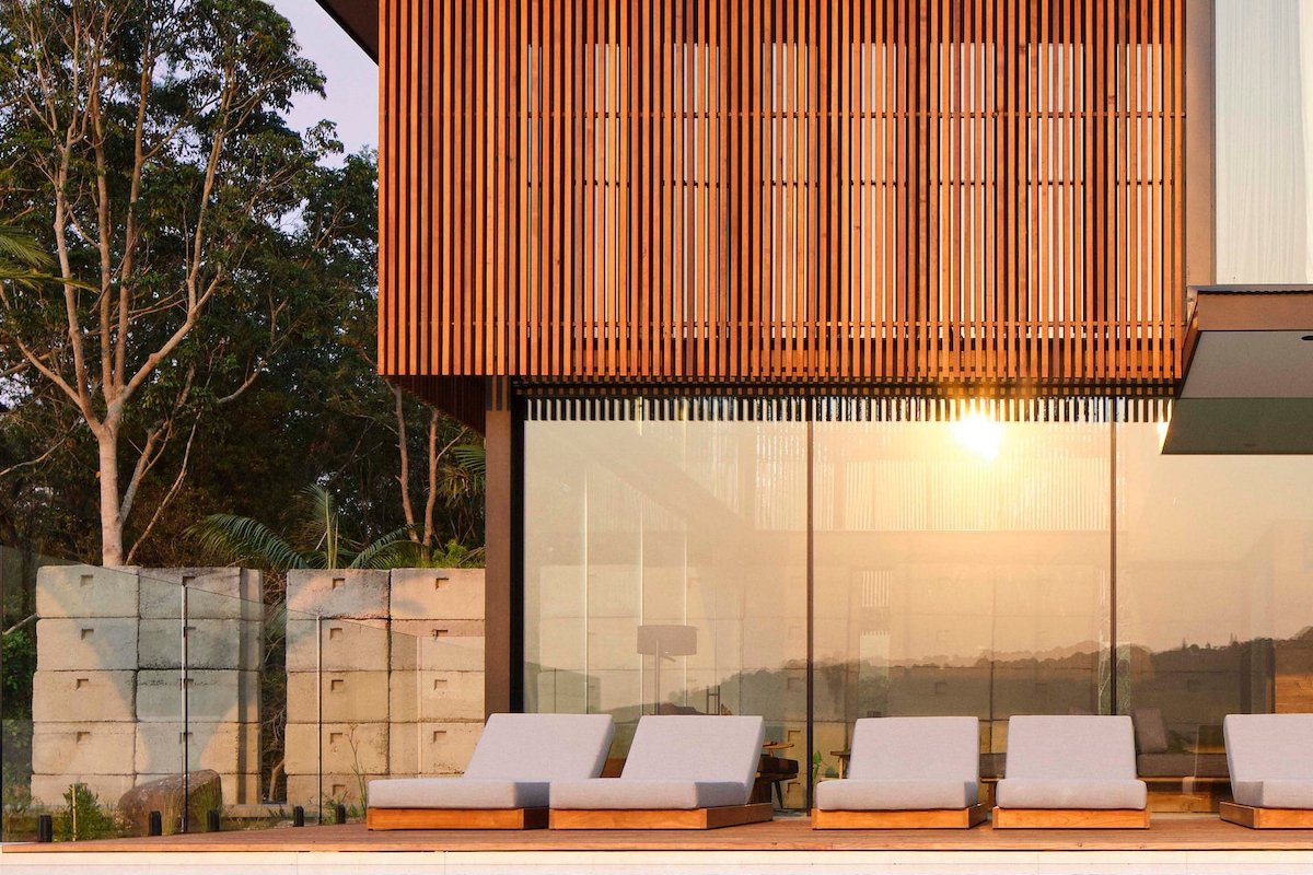 Soma Byron gallery image 4