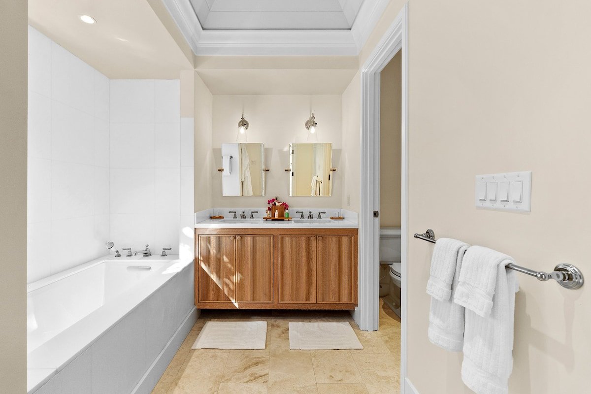 Pink Sands Resort 2 Bed with Pool gallery image 5