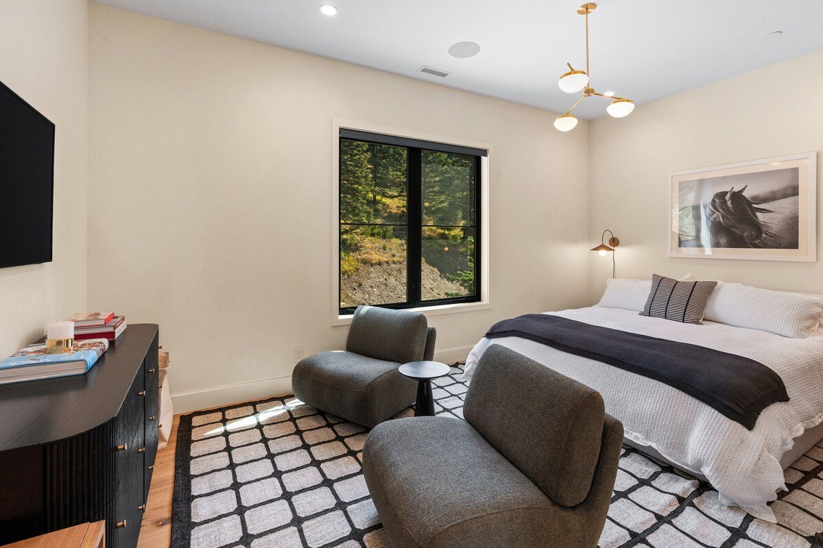 Resolute Ridge: Peak Lodge – Bozeman gallery image 2