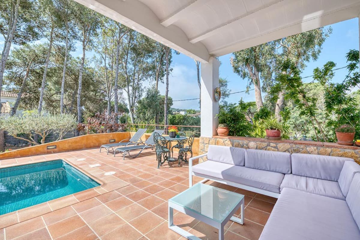 Villa con piscina privada a 600mts. de la Playa gallery image 5