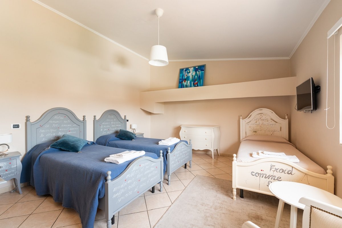 Luxury Suite in Villa with Private Pool -Near Rome gallery image 5