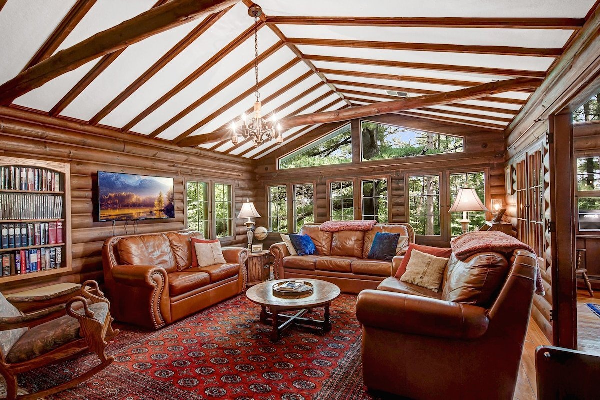 River Haus Where Good Times&Great Memories Happen! gallery image 4