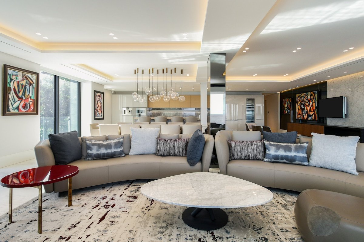 Aurum 701 gallery image 3