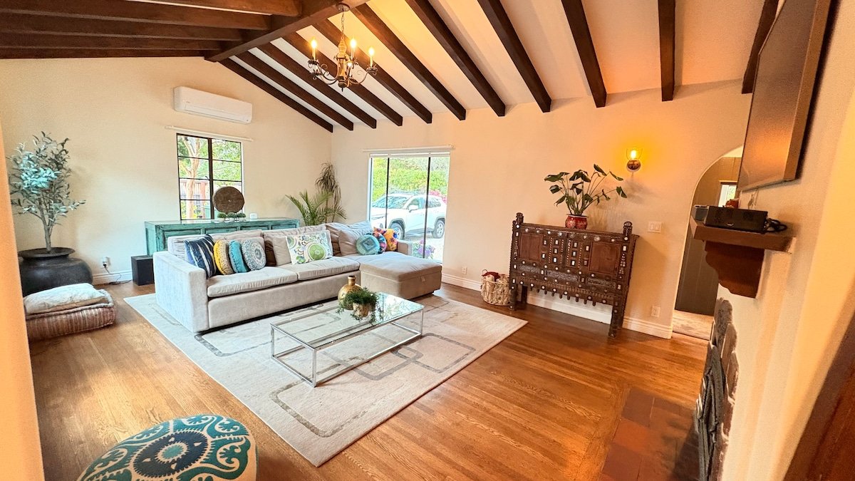 Charming Spanish Style Heritage Home gallery image 3