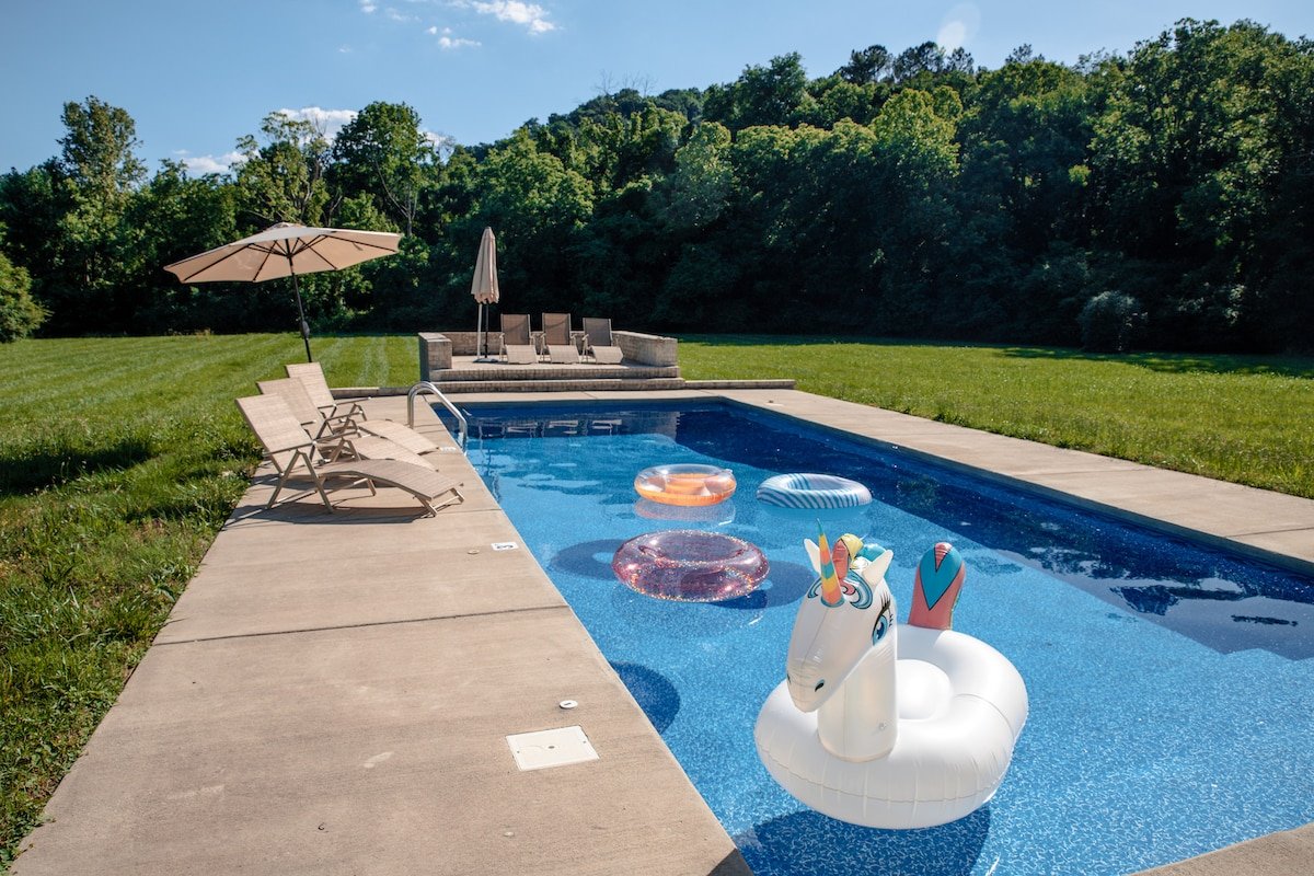 Ultimate Privacy – Luxury Home on 9 Acres w/ Pool gallery image 2