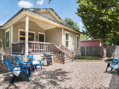 Modern Bungalow + Guest House in East Downtown