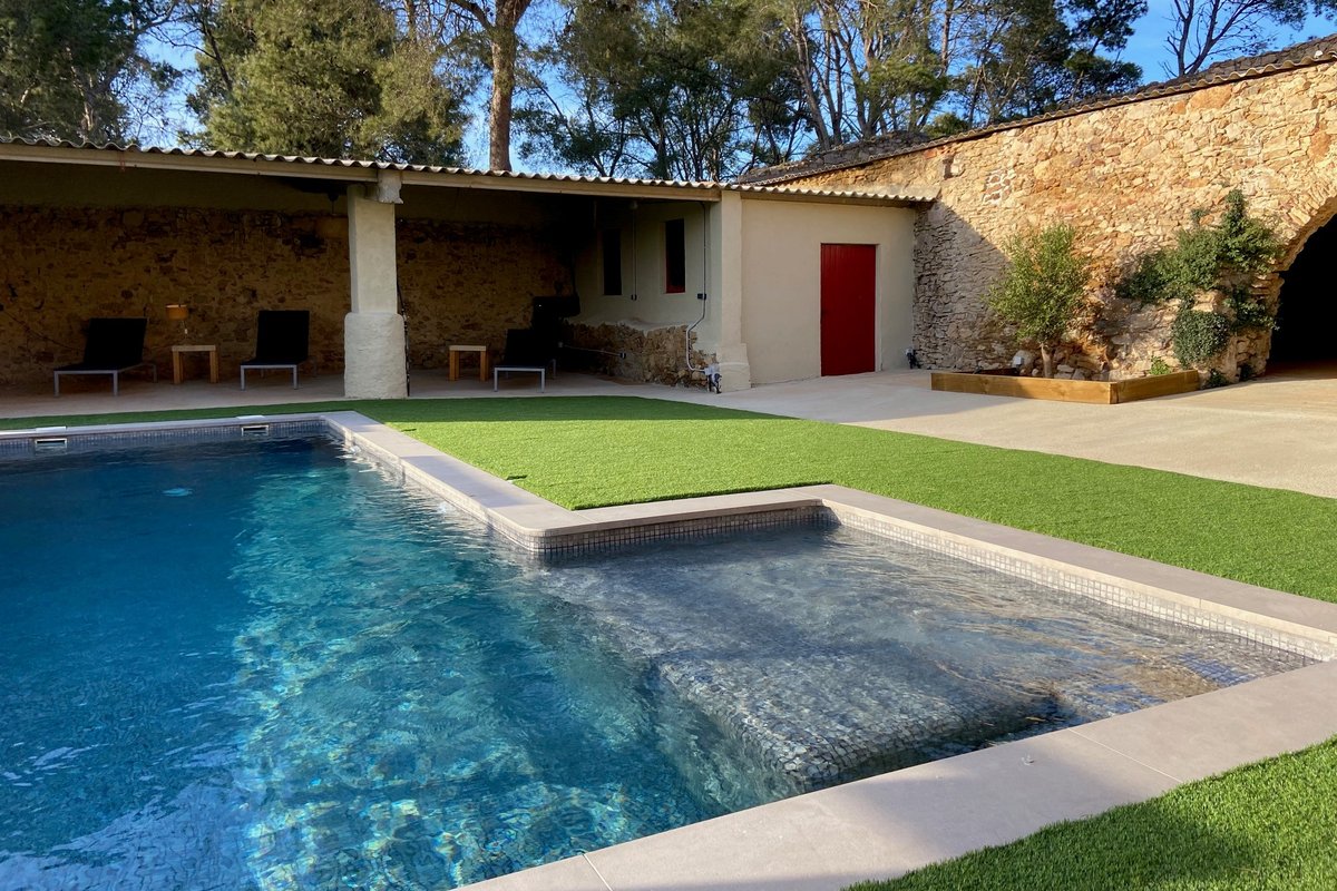 Torre Bertrana, Masía histórica entre viñas