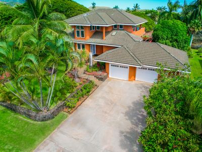 Casual elegant luxuryA/C SPA golf 1 mile to beach