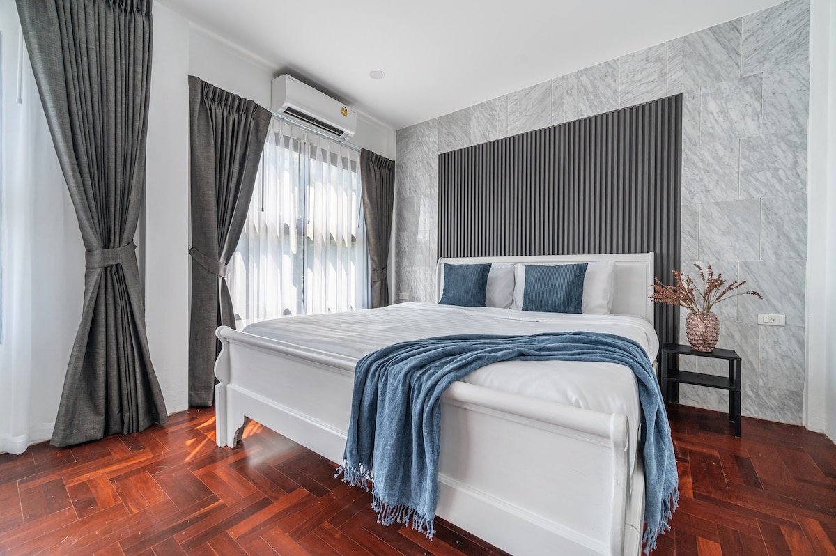 BigHouse 5Bedrooms_7Beds_CityCenter_BTS 800m_7-11 gallery image 4