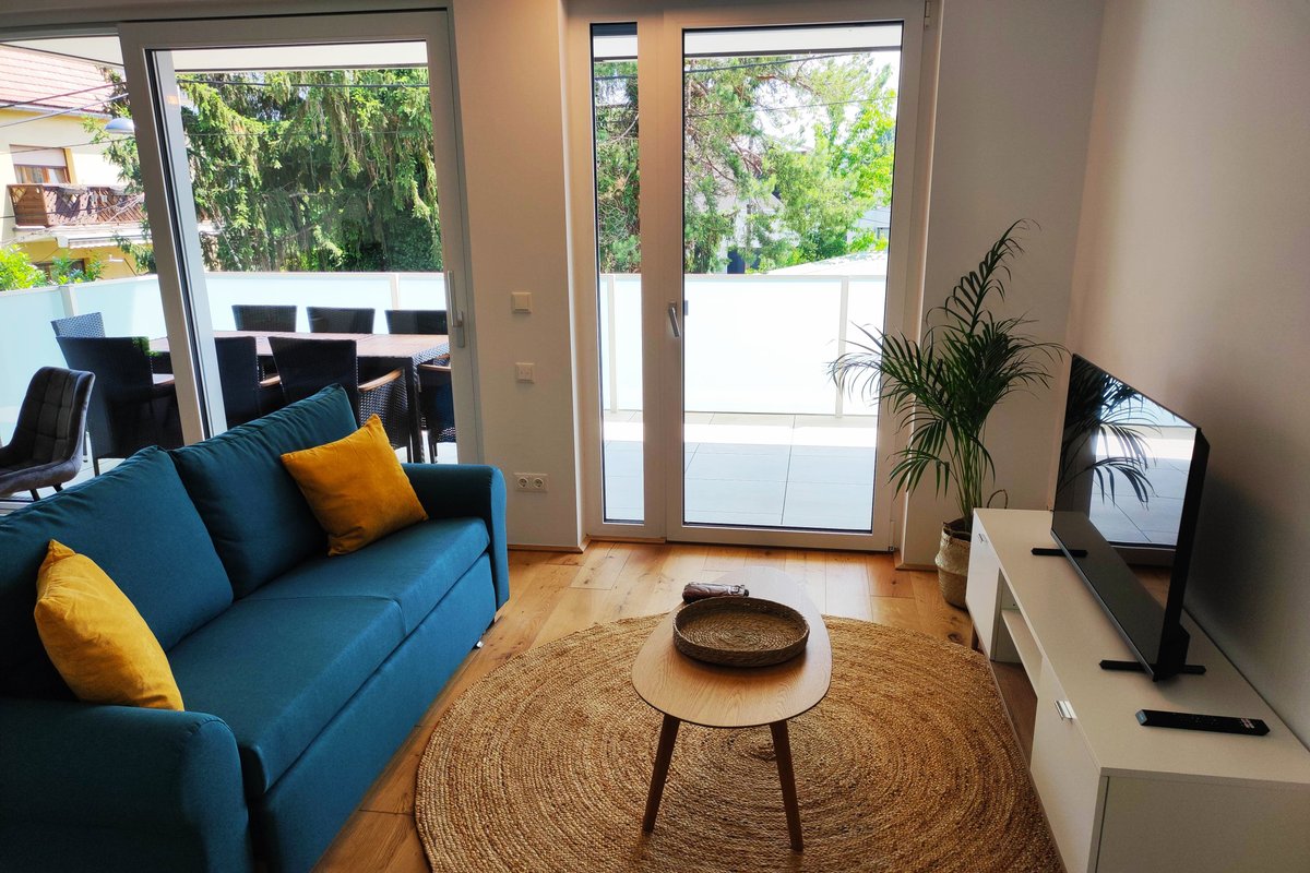 Luxus-Apartment gegenüber UNO