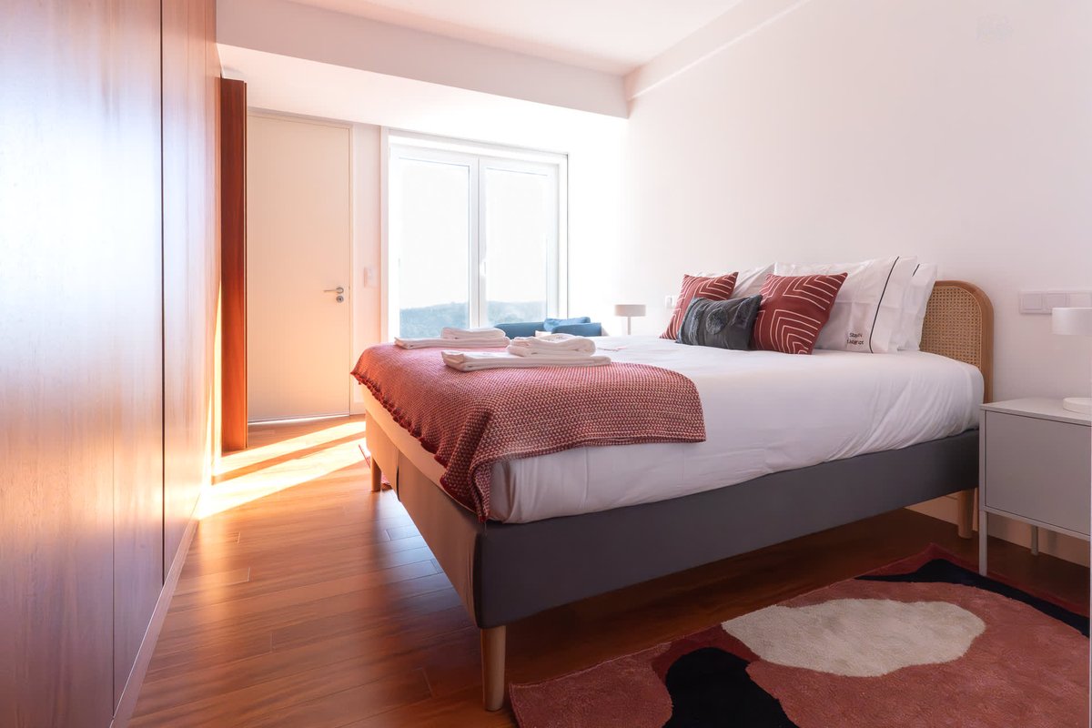 Lux River & City Views & Garage