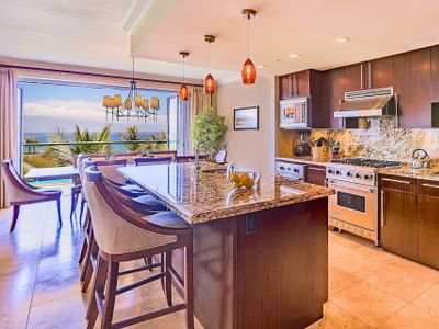 Maui Resort Rentals: Honua Kai 6BR+DEN