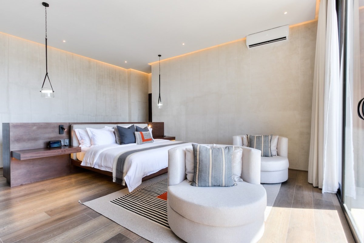 Kasa Kefi -3bdrm+Studio- Luxury Vineyard Retreat gallery image 2