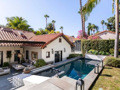 Weho 4 Bed w/ Pool, Gym, Theatre near Sunset Strip