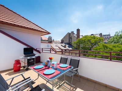 Large Duplex Apartment with a Sunny Terrace