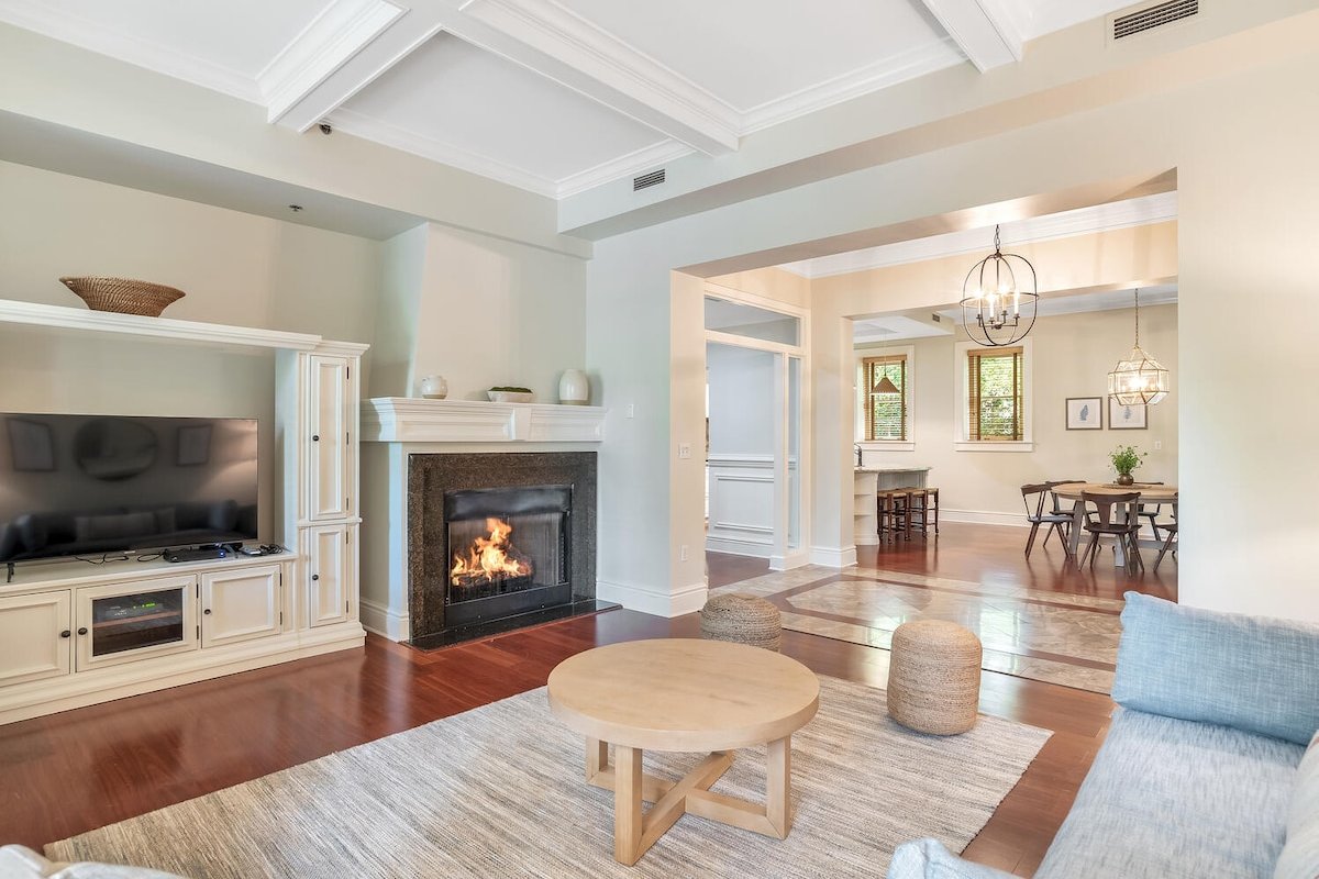 Biltmore Village Gem gallery image 2