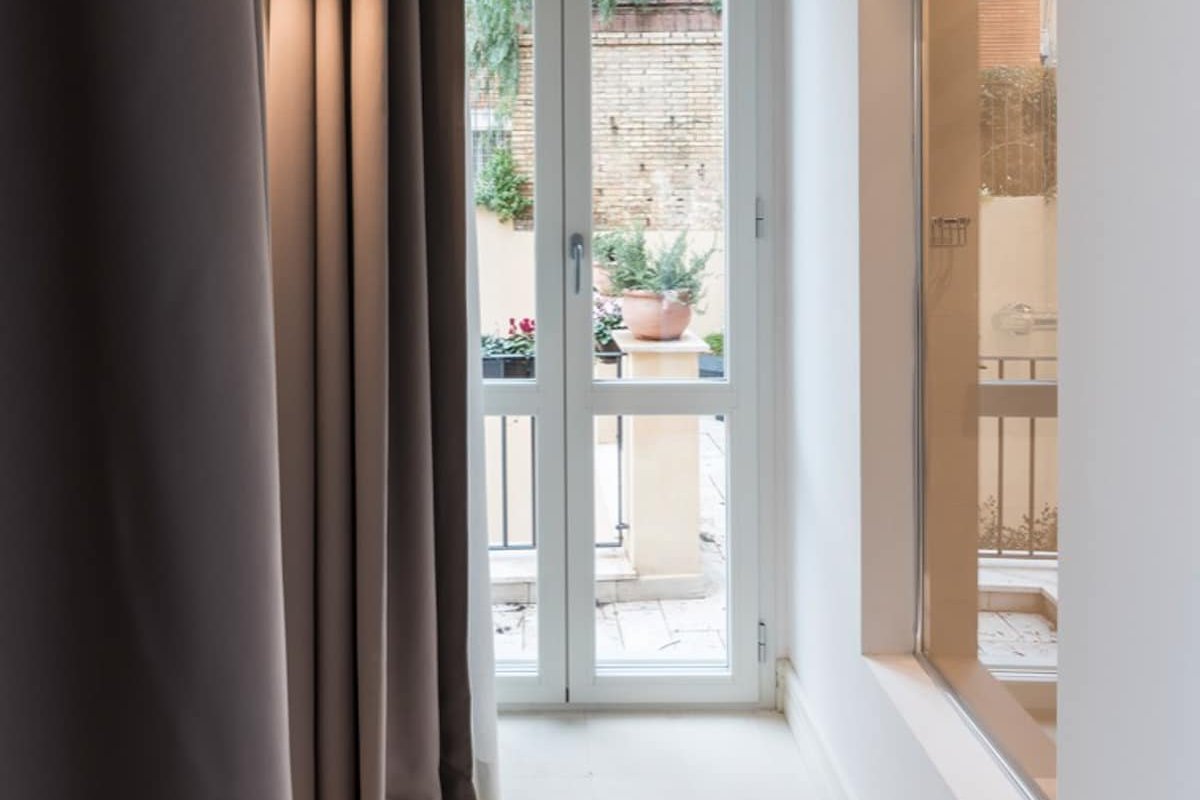 Panisperna Apartment 3 gallery image 5