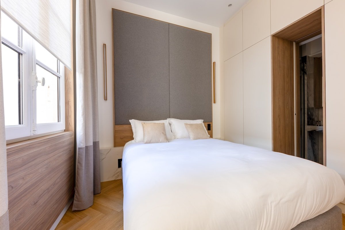 Chic 2-Bedroom Haven gallery image 2