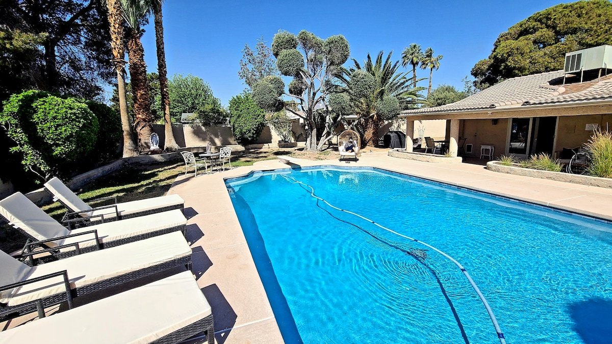 1/2Acre Luxury Closest to Strip/S LVBlvd 5min-airp gallery image 4