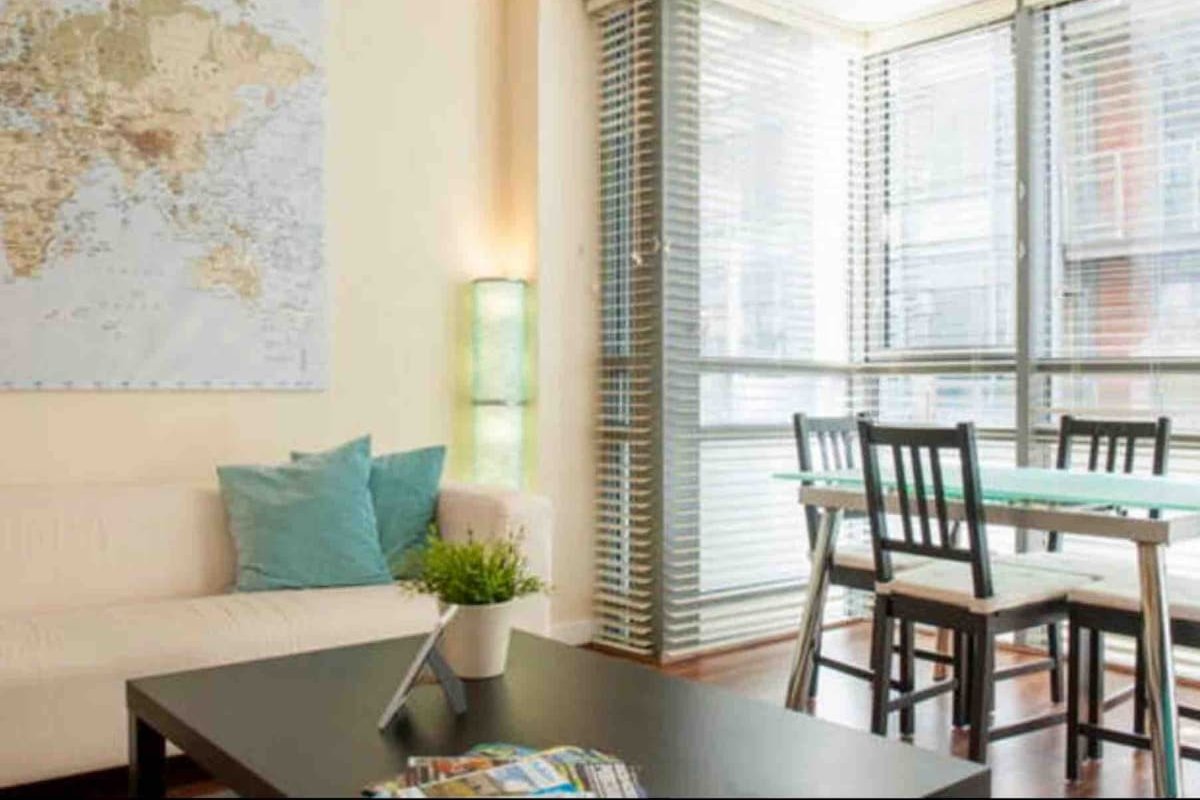 SMITHFIELD DUBLIN CITY CENTRE EXTRA LARGE APT 29C. gallery image 5