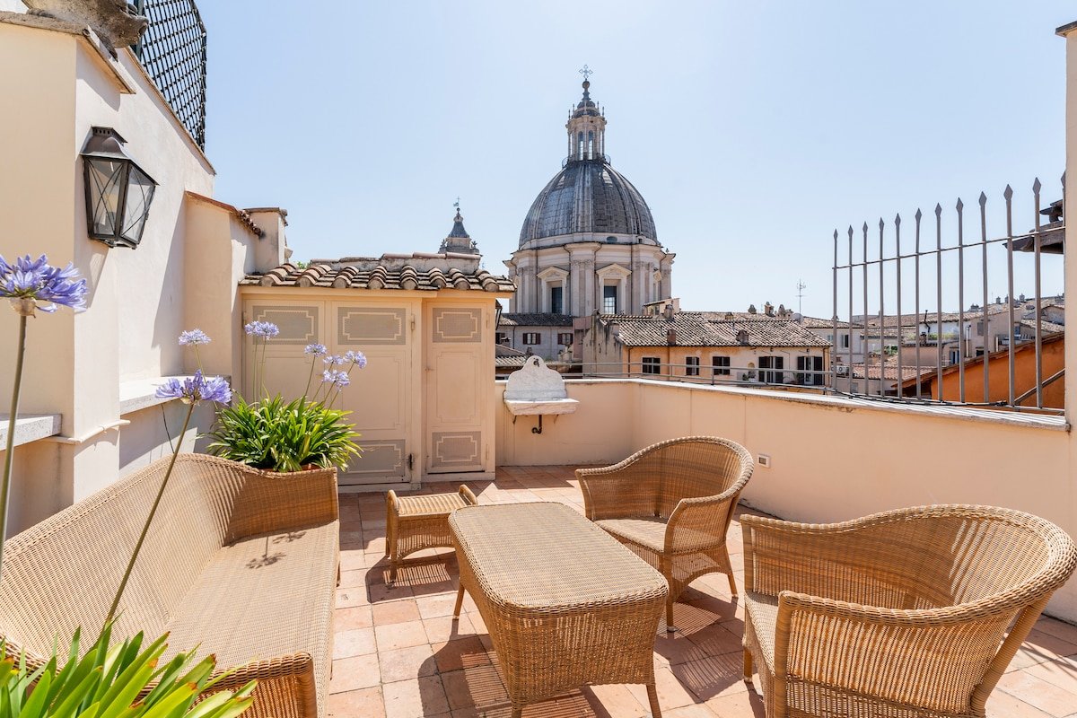 Navona luxury penthouse with large outdoor terrace gallery image 2
