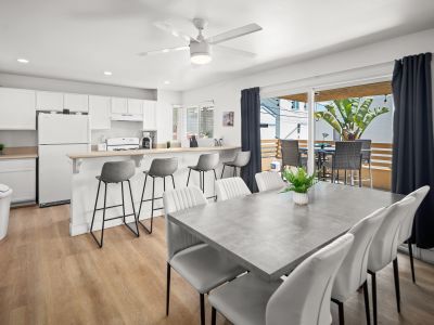 7 Bedroom Water View Home – North Mission Beach