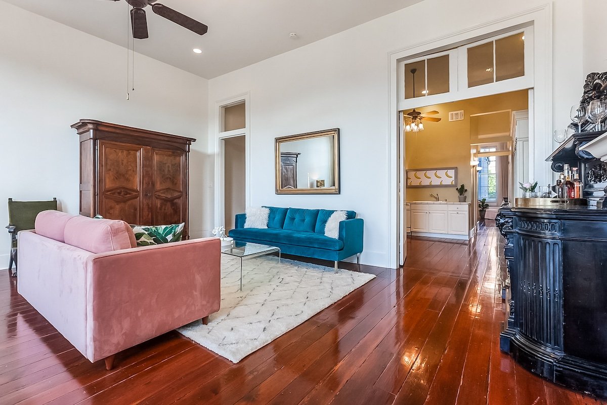 Casabianca: Elegant Flat in Historic Magazine Row gallery image 5