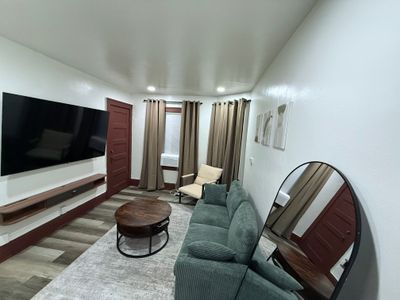 South Wedge 3BR—Your Urban Oasis!