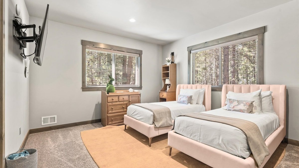 South Lake Escape | Indoor Pool + Movie Theater gallery image 2