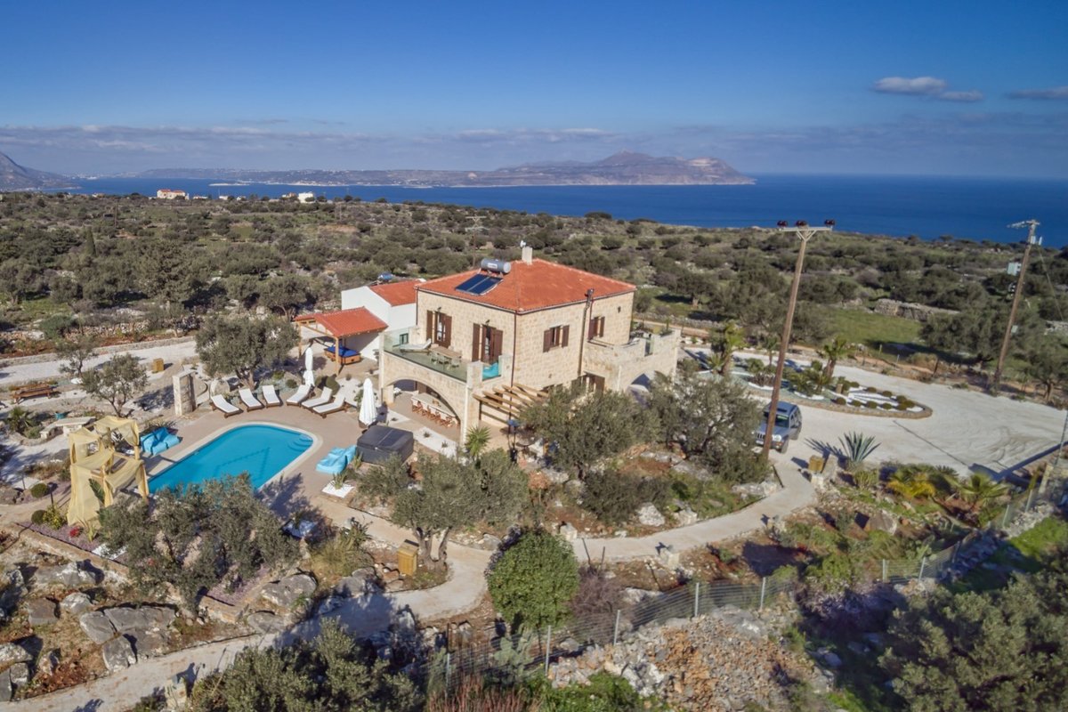 Lux Villa★Heated pool★Outdoor Jacuzzi★BBQ &Seaview