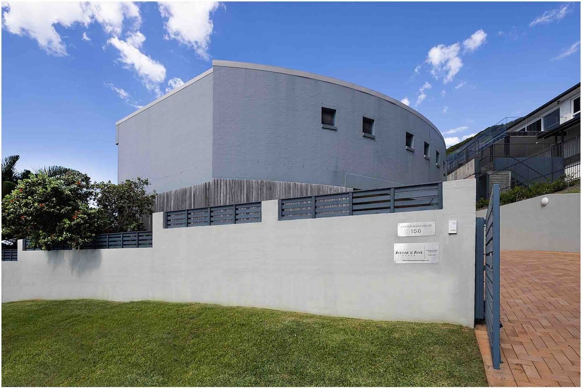 Clifton Beach House gallery image 5