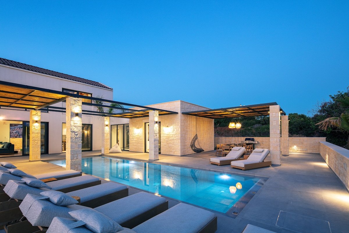 Ikritis Villa IΙI – 1,2Km to beach, 40m2 pool! gallery image 3