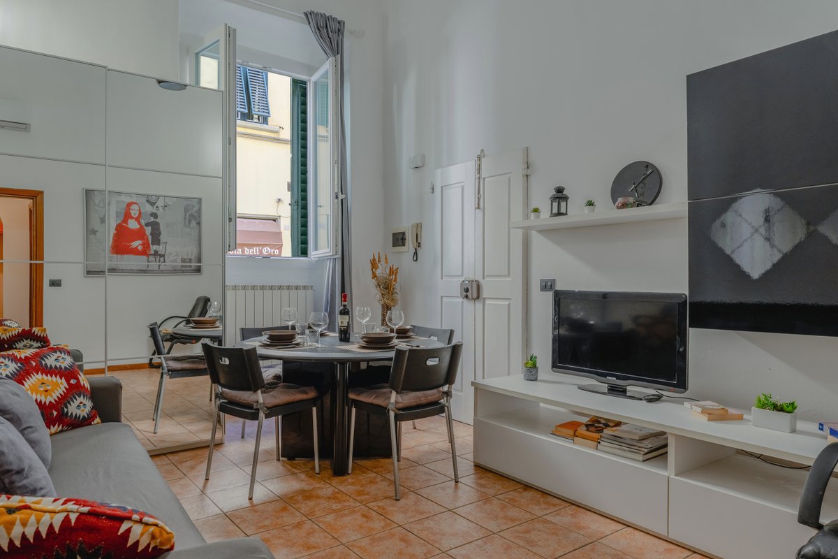 Autumn in Florence: 2BR near Duomo + Wi-Fi