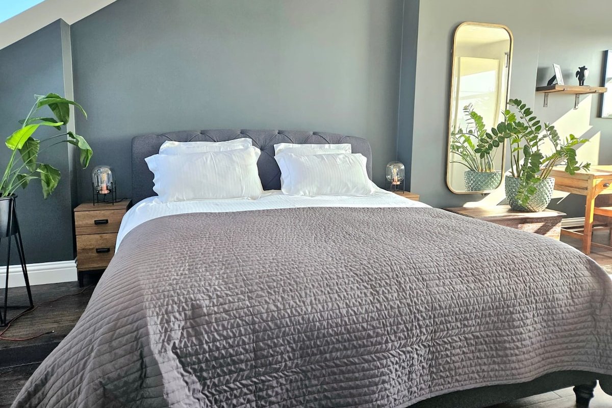 Lovely, spacious 5BR London townhouse with parking gallery image 5