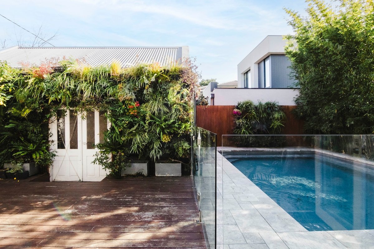 Melbourne Family light filled home with Pool gallery image 5