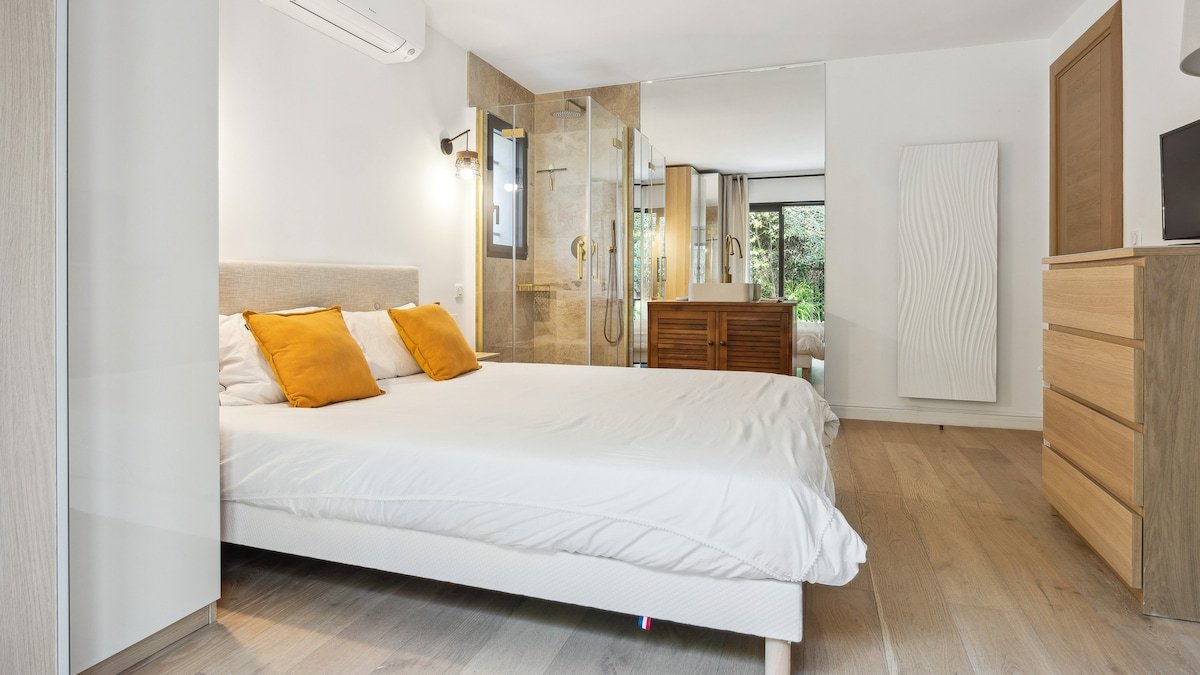 Charmante villa néo-provençale de 4 chambres gallery image 2