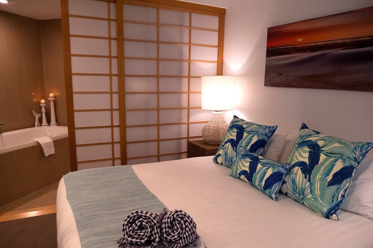 Immaculate 3 Bedroom Apartment with Plunge Pool gallery image 5