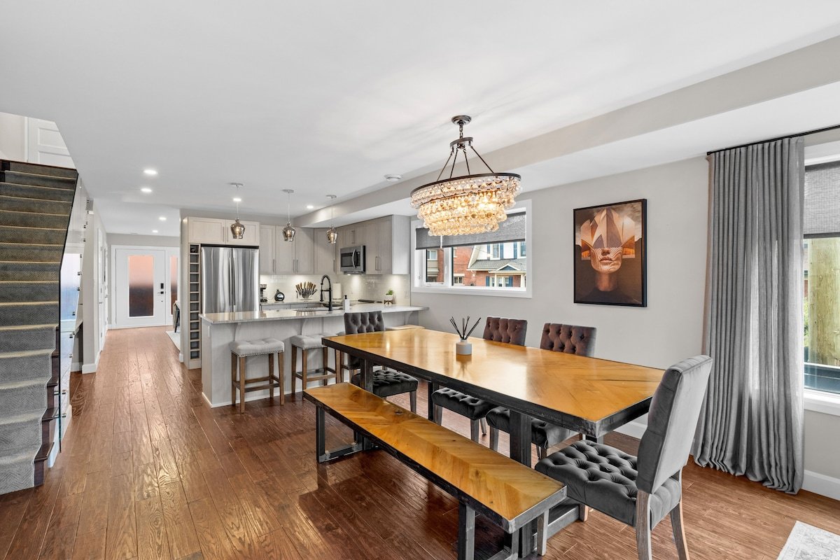 Luxurious Oasis – Rooftop terrace Old Ottawa South gallery image 2