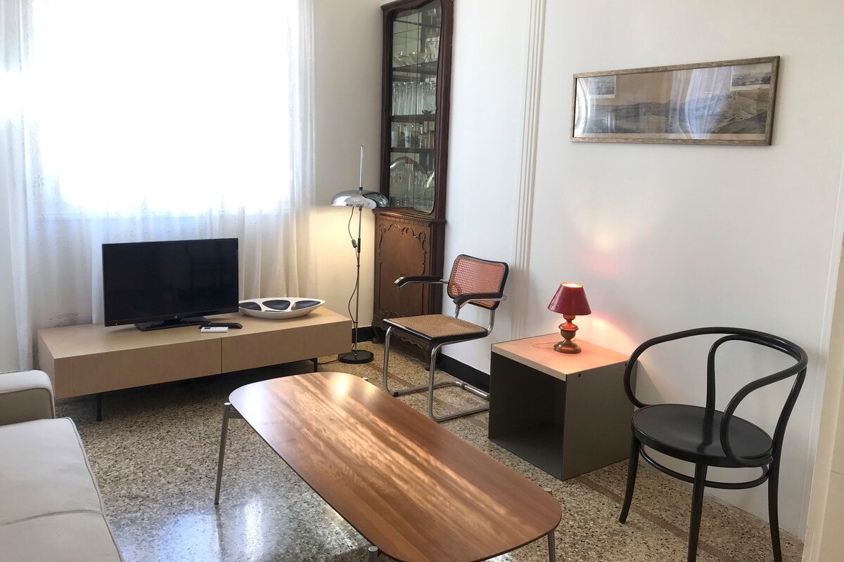 3 Unique Apartments – 1 Building – Rooftop! EP9BGU gallery image 4