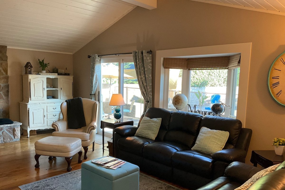 Serene Oasis Heated Pool 31 Day 3B/2B 5 Beds gallery image 5