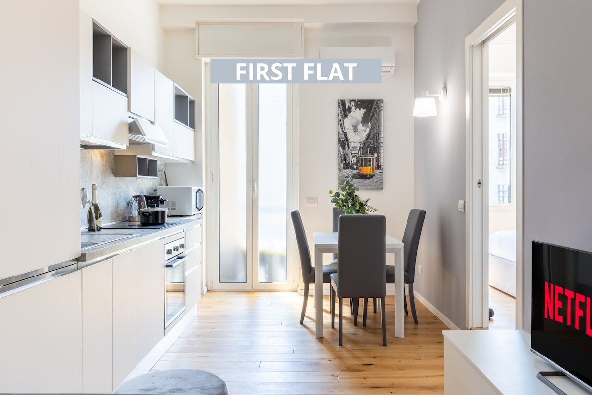 [Duomo 10 min walk] Two Indipendent Flats gallery image 5