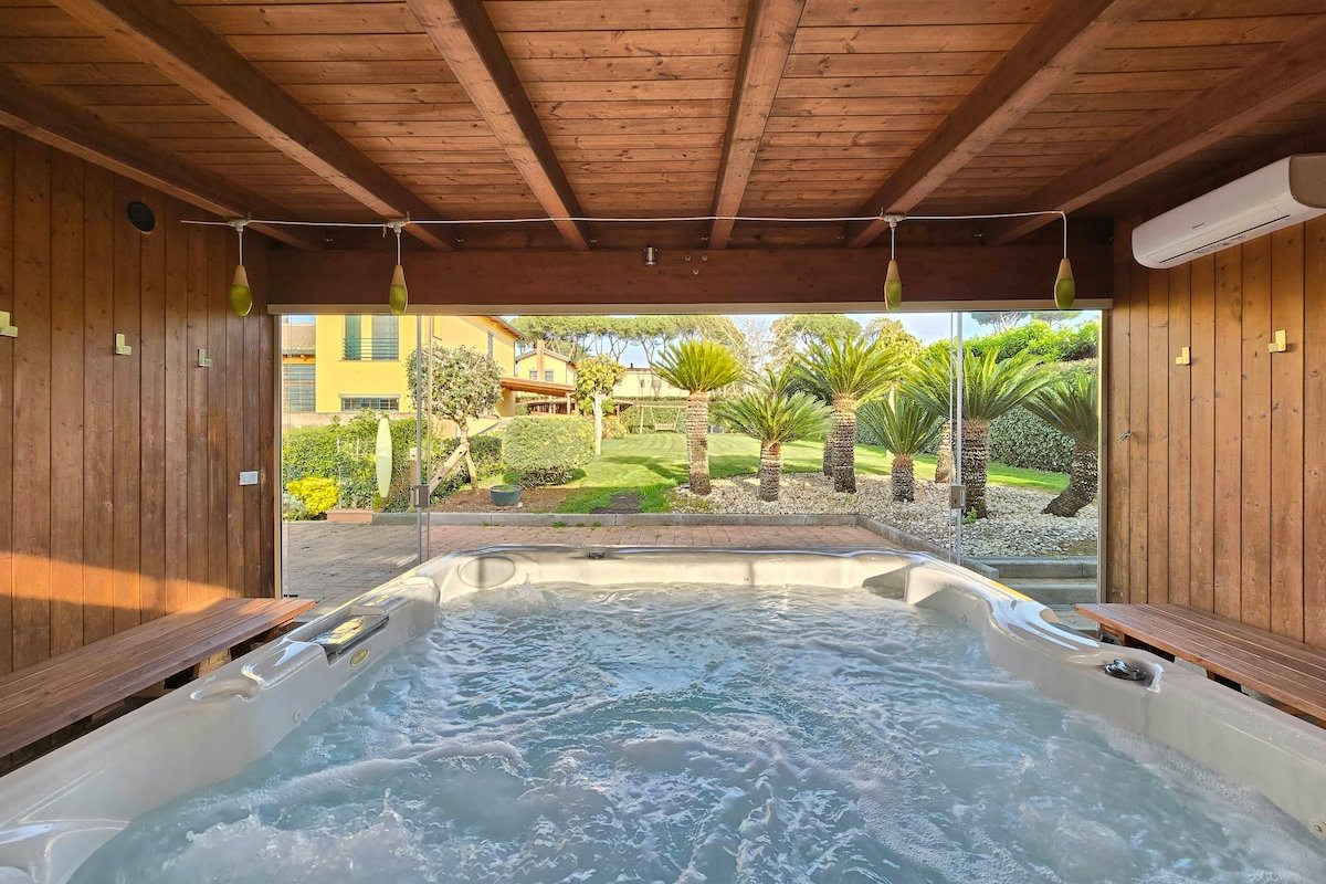 Panoramic Villa with private Jacuzzi & Parking gallery image 2