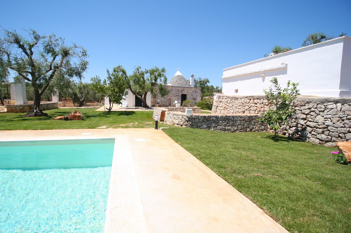 Trullo Maria Teresa – private swimming pool gallery image 5