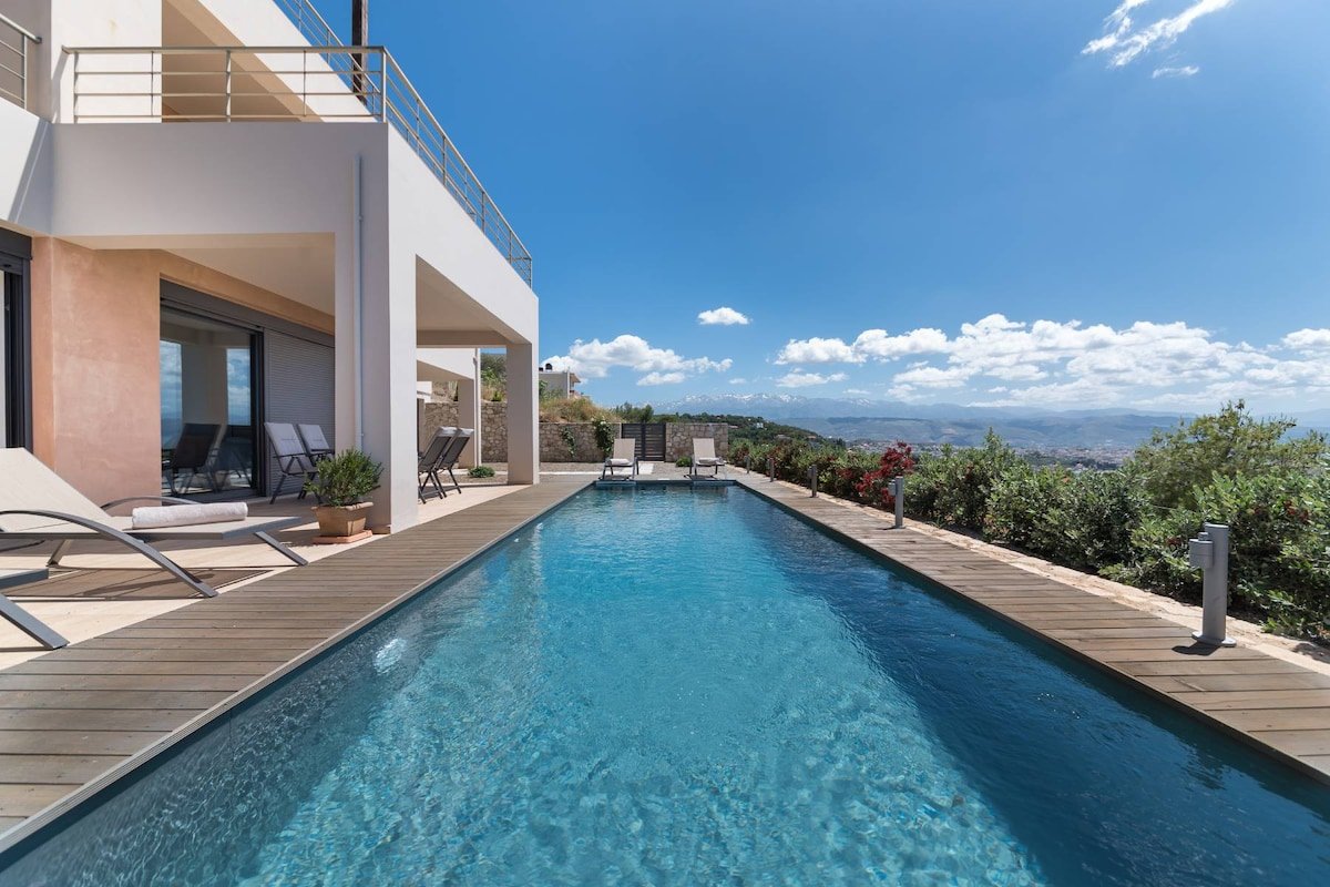Villa Mystique, heated pool, luxury, sea view gallery image 2