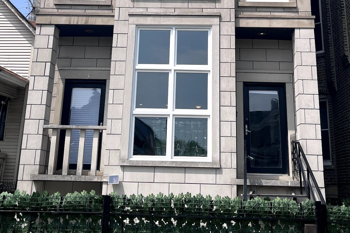 Stunning Greystone, 3500 sq ft, Rooftop, Sleeps 16 gallery image 5