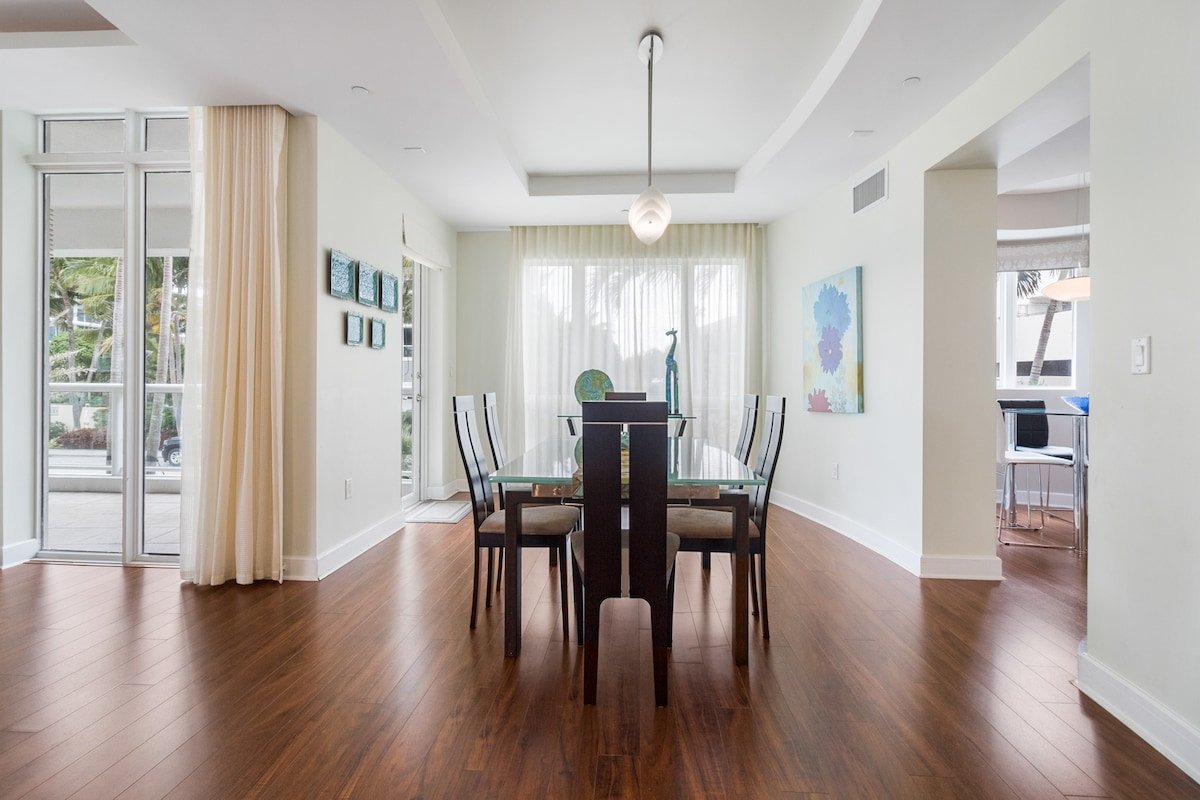 EXTRAORDINARYBeach Resort, location, amenities BIG gallery image 5