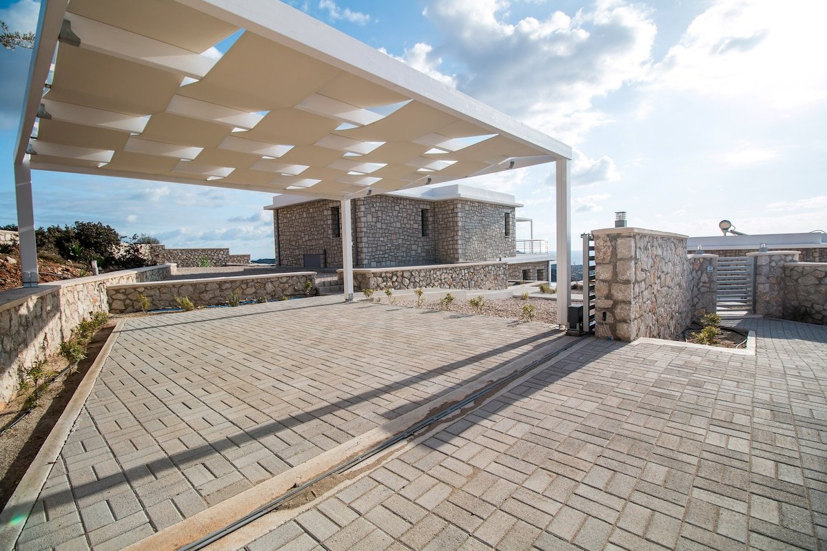 Francis Luxury Villa gallery image 4