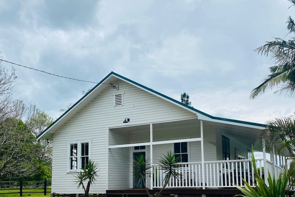 Black Cockatoo Bangalow gallery image 5