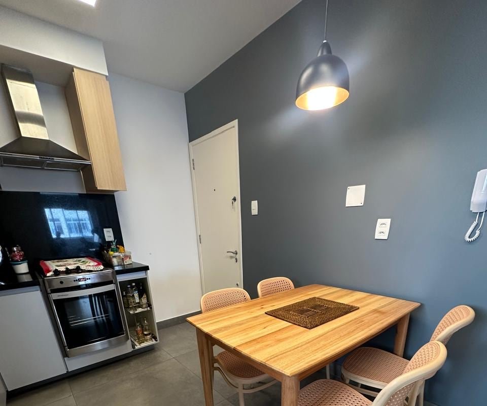 3 qts, 110 mts. Próx metrô, praia Copa e Ipa. Vaga gallery image 5